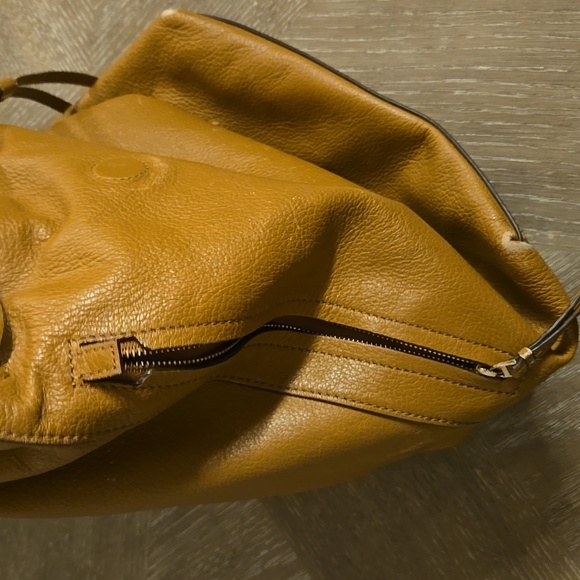 Tory Burch Leather Brody Backpack - Picture 5 of 7